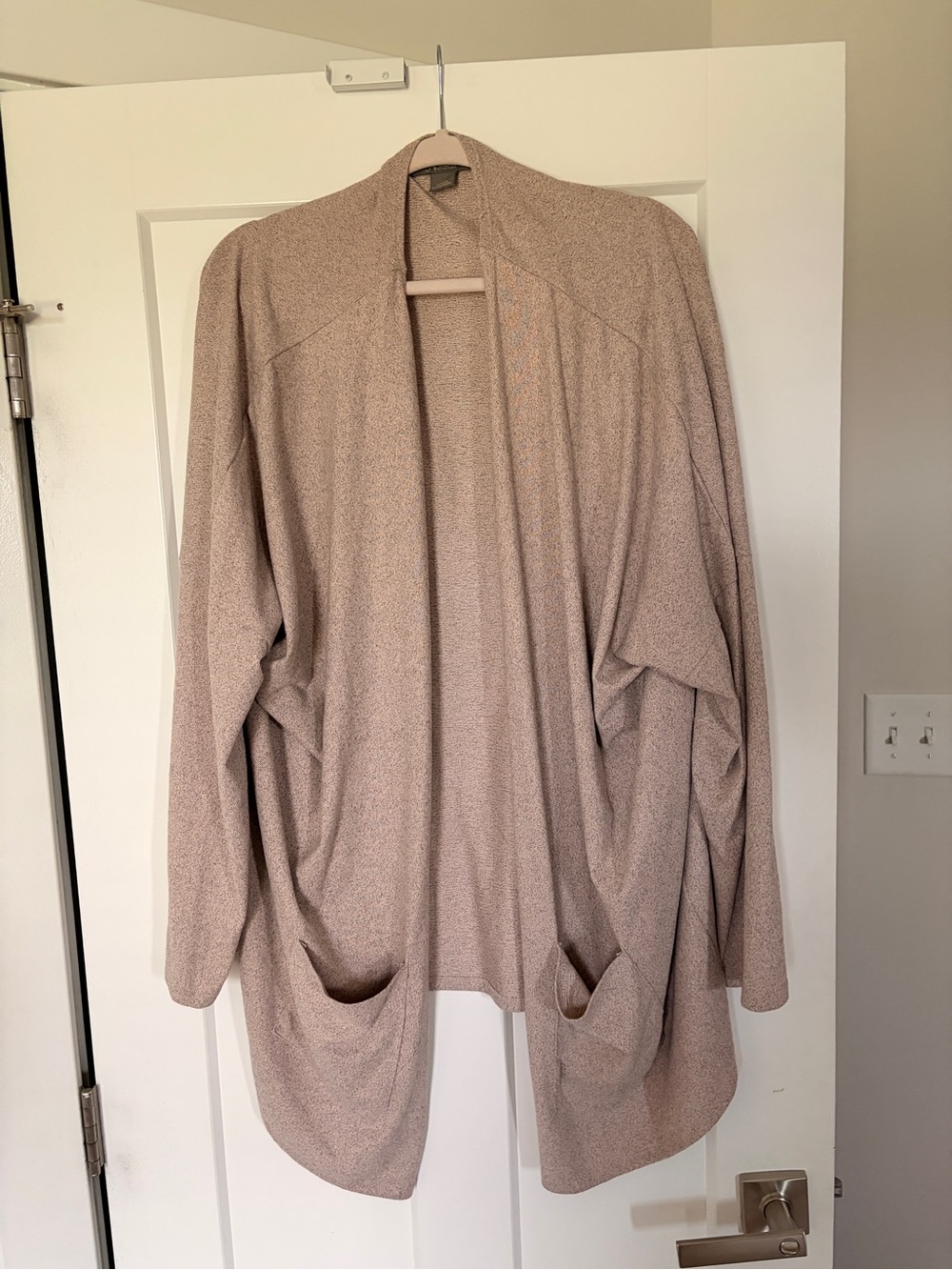 NWOT Light grey/pink weathered -Front Women's XXL Cardigan Sweater